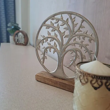 アパート Maya ハニオティス